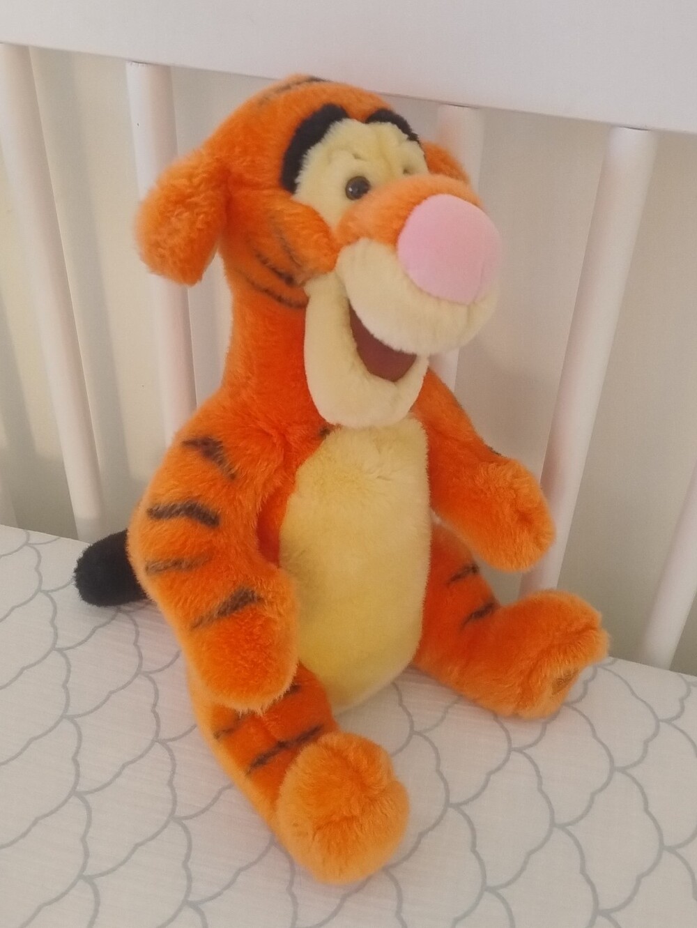 Authentic Disney Store Exclusive Winnie The Pooh Tigger Plush Stuffed Animal Toy